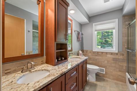 4717 Glenwood Avenue Golden Valley MN 55422