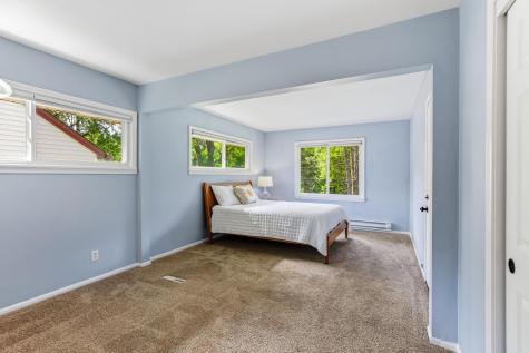 676 Shryer Avenue W Roseville MN 55113