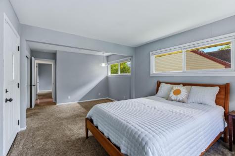 676 Shryer Avenue W Roseville MN 55113