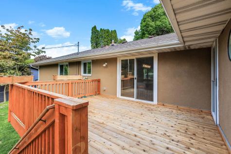 676 Shryer Avenue W Roseville MN 55113
