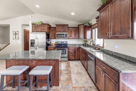 6089 55th Avenue S Fargo ND 58104