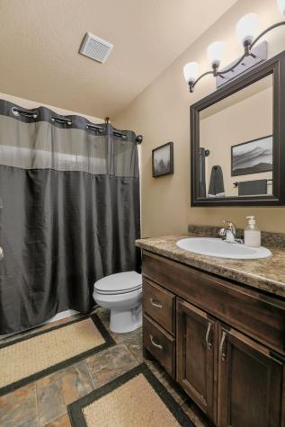6089 55th Avenue S Fargo ND 58104
