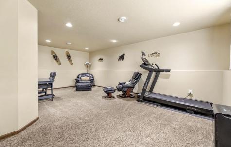 6089 55th Avenue S Fargo ND 58104