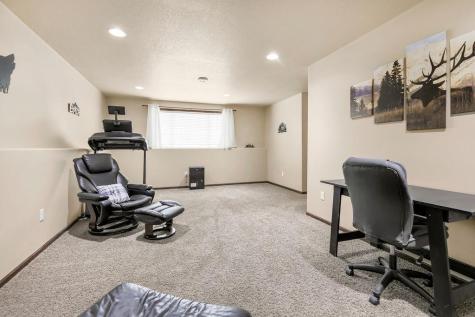 6089 55th Avenue S Fargo ND 58104