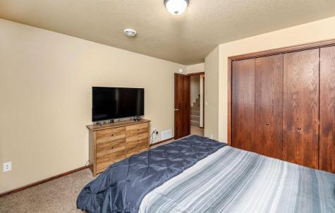 6089 55th Avenue S Fargo ND 58104