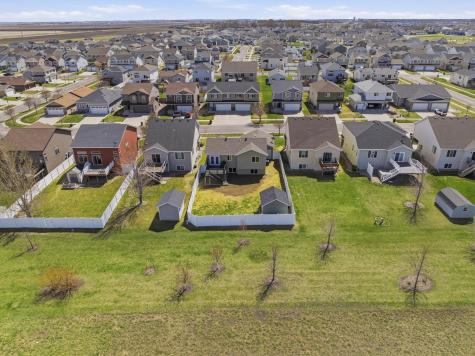 6089 55th Avenue S Fargo ND 58104