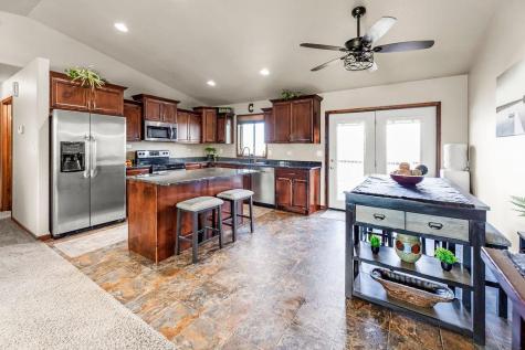 6089 55th Avenue S Fargo ND 58104