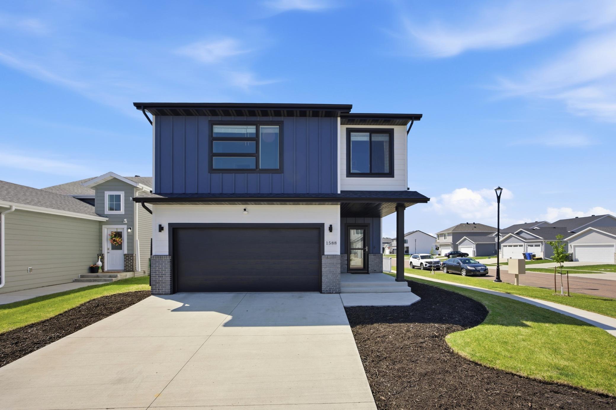 1588 67th Avenue S Fargo ND 58104