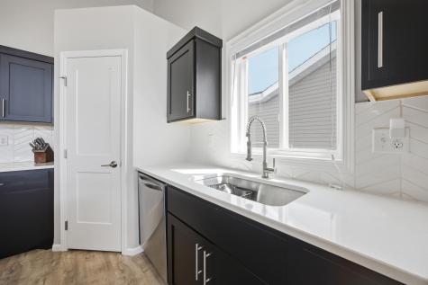1588 67th Avenue S Fargo ND 58104