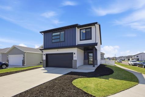 1588 67th Avenue S Fargo ND 58104