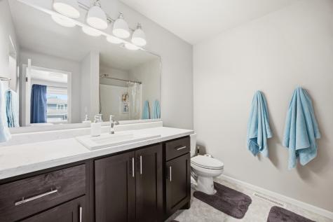 1588 67th Avenue S Fargo ND 58104