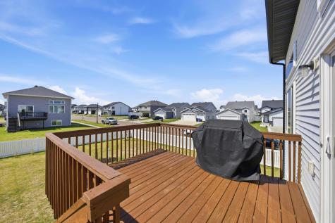 1588 67th Avenue S Fargo ND 58104