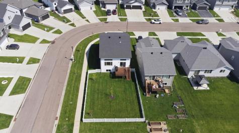 1588 67th Avenue S Fargo ND 58104