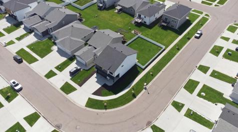 1588 67th Avenue S Fargo ND 58104