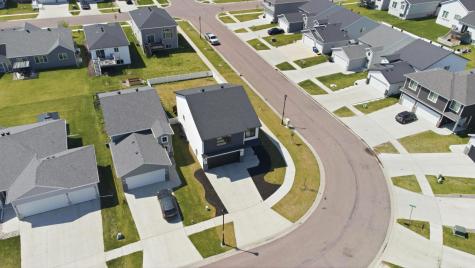 1588 67th Avenue S Fargo ND 58104
