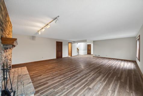 11245 57th Avenue N Plymouth MN 55442