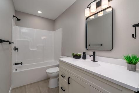 3207 Scotch Lane Mankato MN 56001