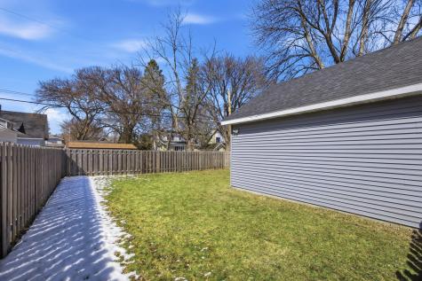 429 7th Street S Moorhead MN 56560
