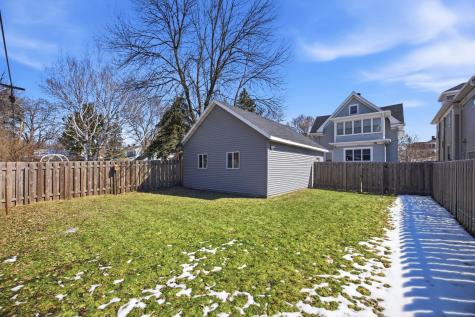 429 7th Street S Moorhead MN 56560