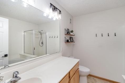 11023 Oak Grove Circle Woodbury MN 55129
