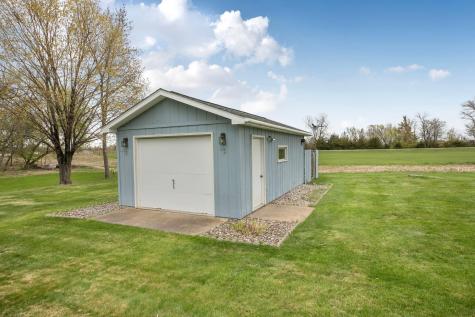 32814 Spunk Tree Circle Avon MN 56310
