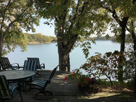 1516 Bay Oaks Drive Albert Lea MN 56007