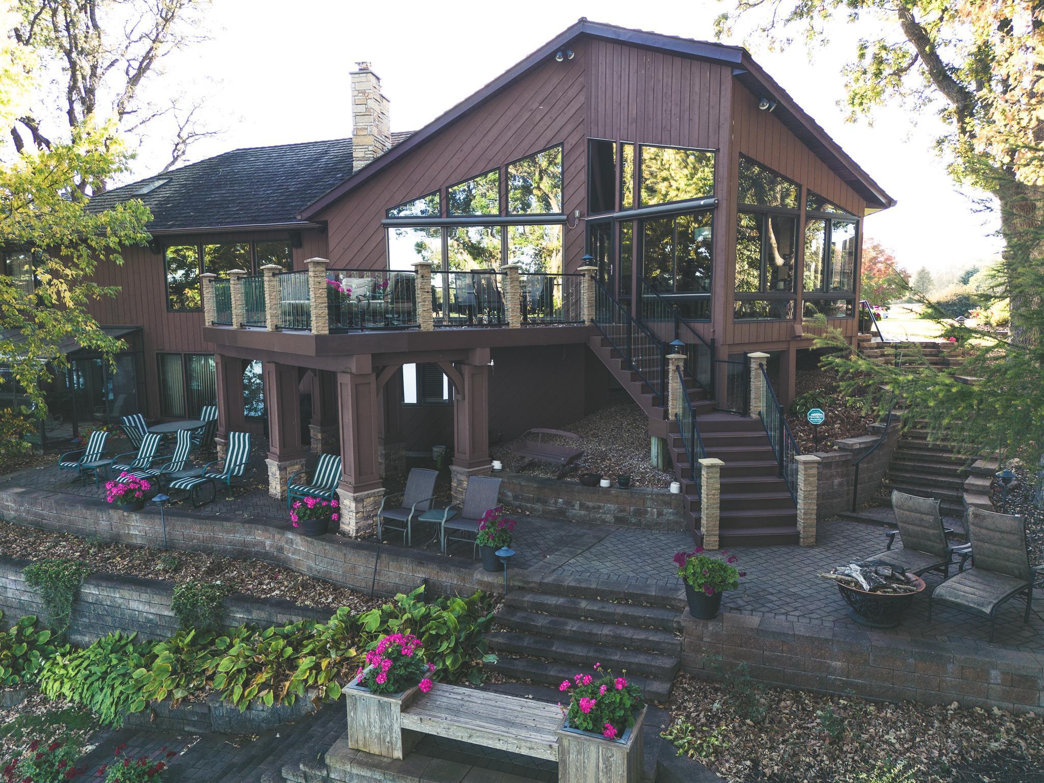 1516 Bay Oaks Drive Albert Lea MN 56007