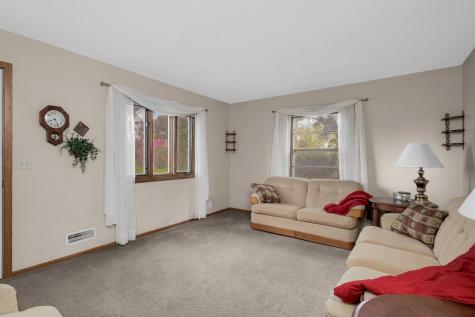 5323 6th Street NE Fridley MN 55421