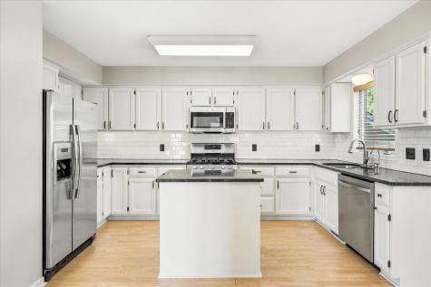 9803 Kirkwood Lane N Maple Grove MN 55369