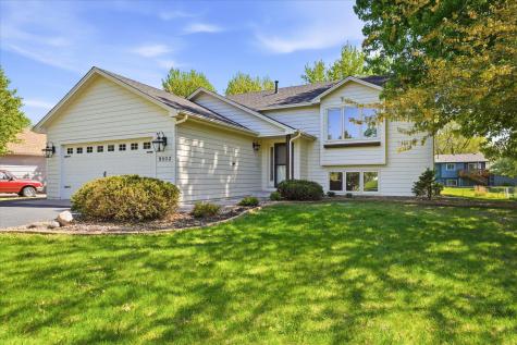 9803 Kirkwood Lane N Maple Grove MN 55369
