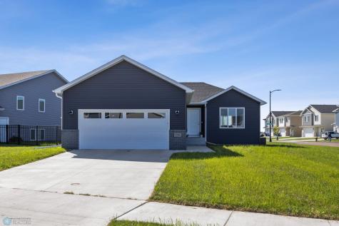 2280 Griffin Drive S Fargo ND 58104