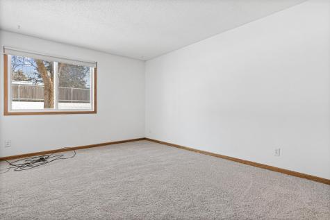 132 Demont Avenue E Little Canada MN 55117