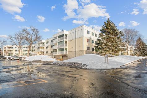 132 Demont Avenue E Little Canada MN 55117