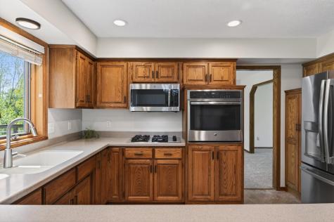8809 Inverness Terrace Brooklyn Park MN 55443