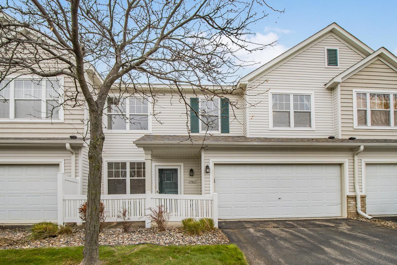1562 Liberty Circle Shakopee MN 55379