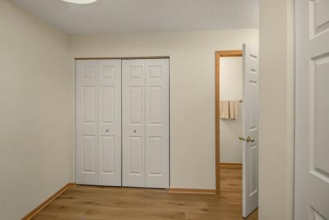 1562 Liberty Circle Shakopee MN 55379