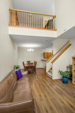 1562 Liberty Circle Shakopee MN 55379