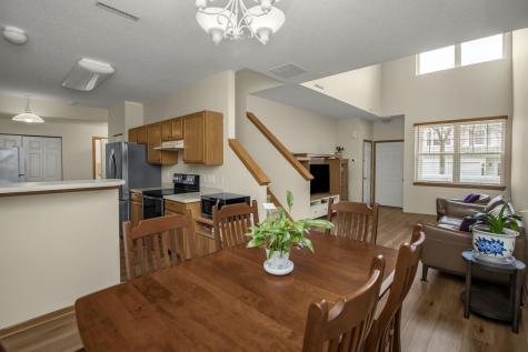 1562 Liberty Circle Shakopee MN 55379