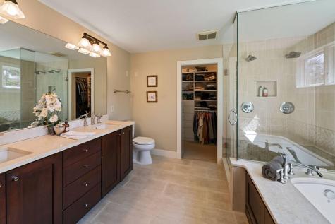 220 Glenbrook Road N Wayzata MN 55391