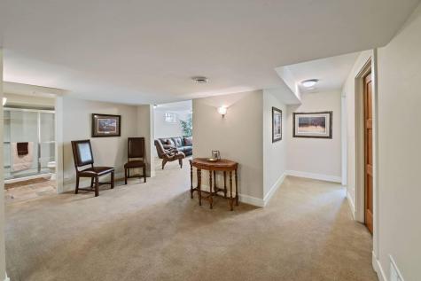220 Glenbrook Road N Wayzata MN 55391