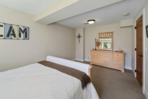 220 Glenbrook Road N Wayzata MN 55391