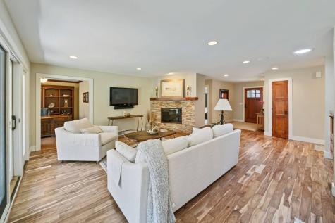 220 Glenbrook Road N Wayzata MN 55391