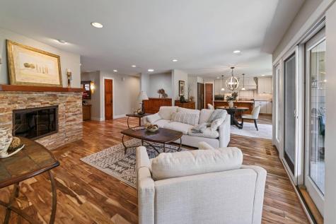 220 Glenbrook Road N Wayzata MN 55391