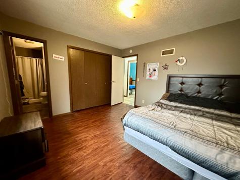1245 Miles Drive Worthington MN 56187