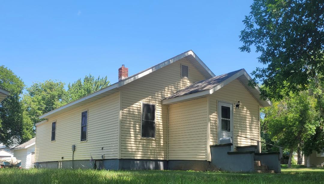 39 E Snelling Avenue Appleton MN 56208