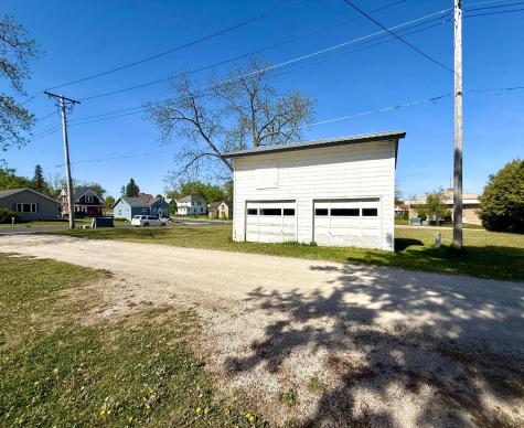 512 S Broadway Street Spring Valley MN 55975
