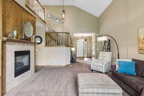 3362 Charleston Drive Woodbury MN 55129