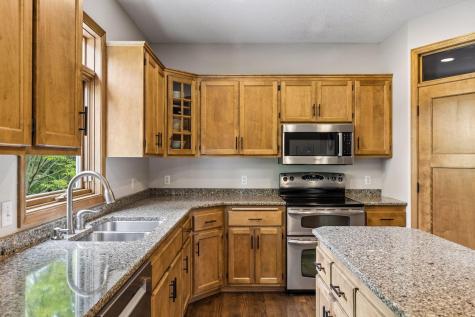 3362 Charleston Drive Woodbury MN 55129