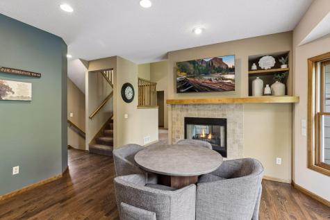 3362 Charleston Drive Woodbury MN 55129