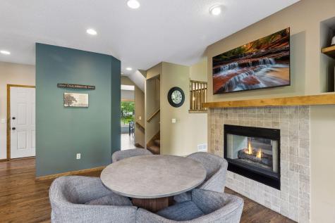3362 Charleston Drive Woodbury MN 55129